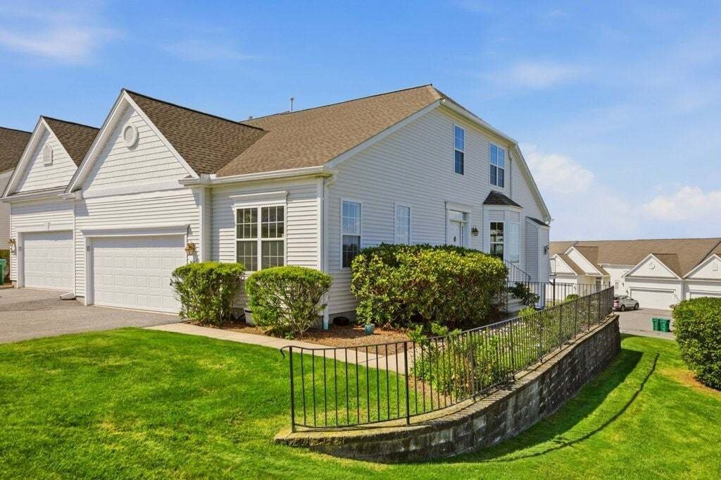 Condo in Portsmouth, Rhode Island, United States 1 - 18760883