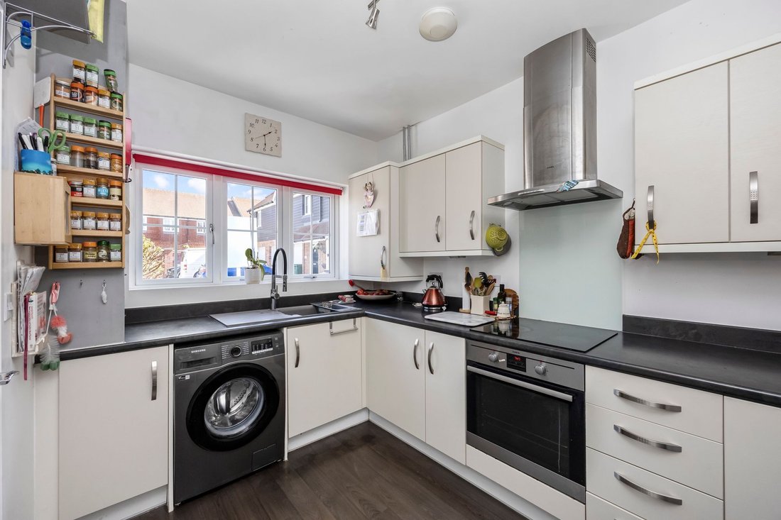 Haus in Henfield, England 2 - 18756275
