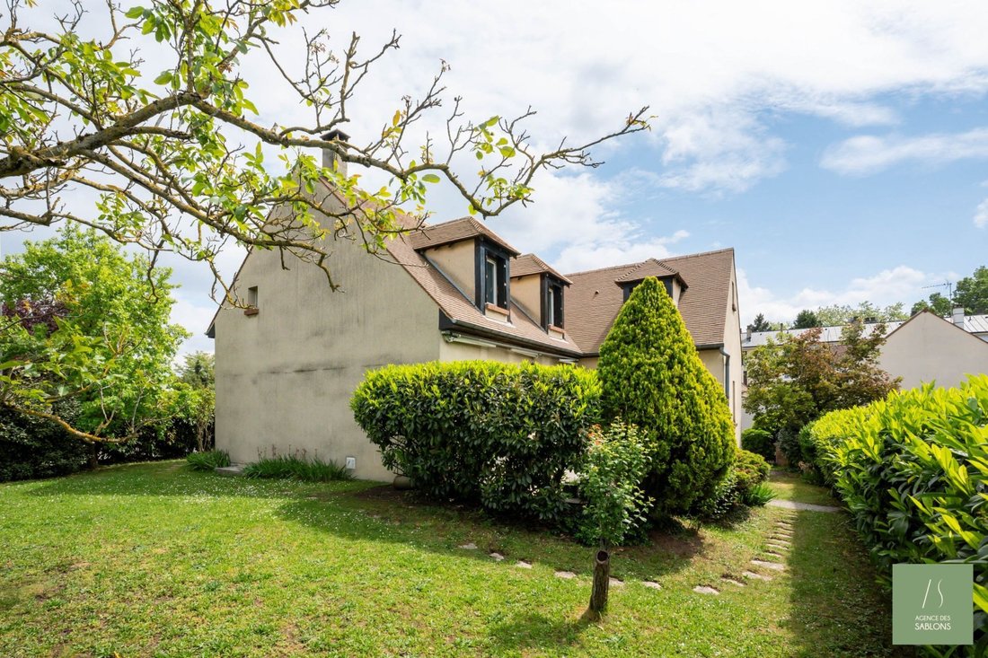 House in Montesson, Ile-de-France, France 1 - 18757406