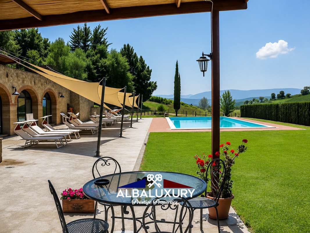 Villa in Montanino - Matassino - Ciliegi, Reggello, Tuscany 3 - 15347359