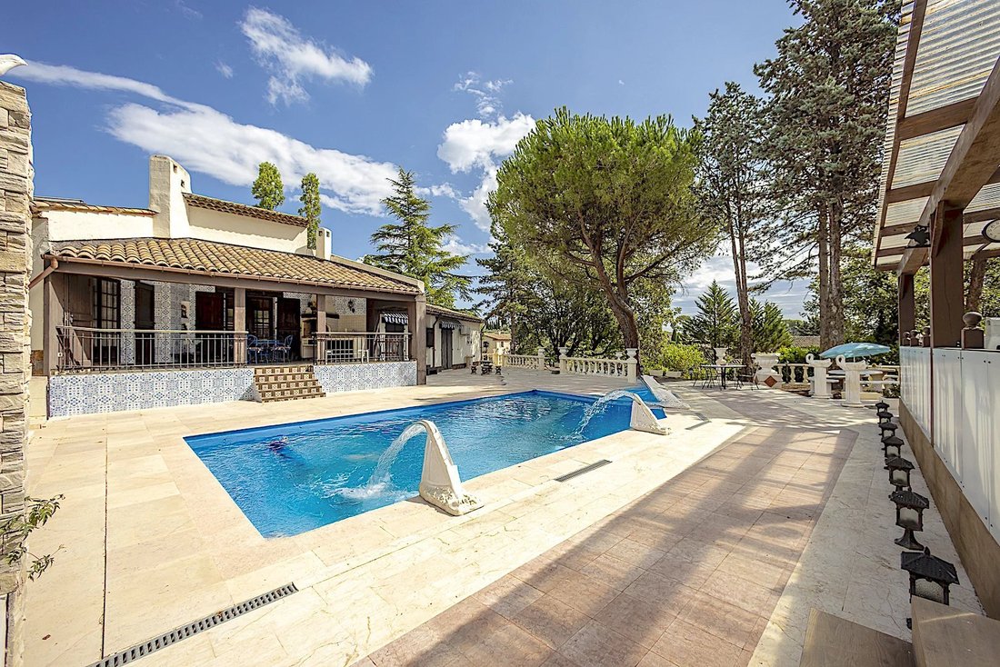Villa en Valbonne, Provenza-Alpes-Costa Azul, Francia 3 - 18750662