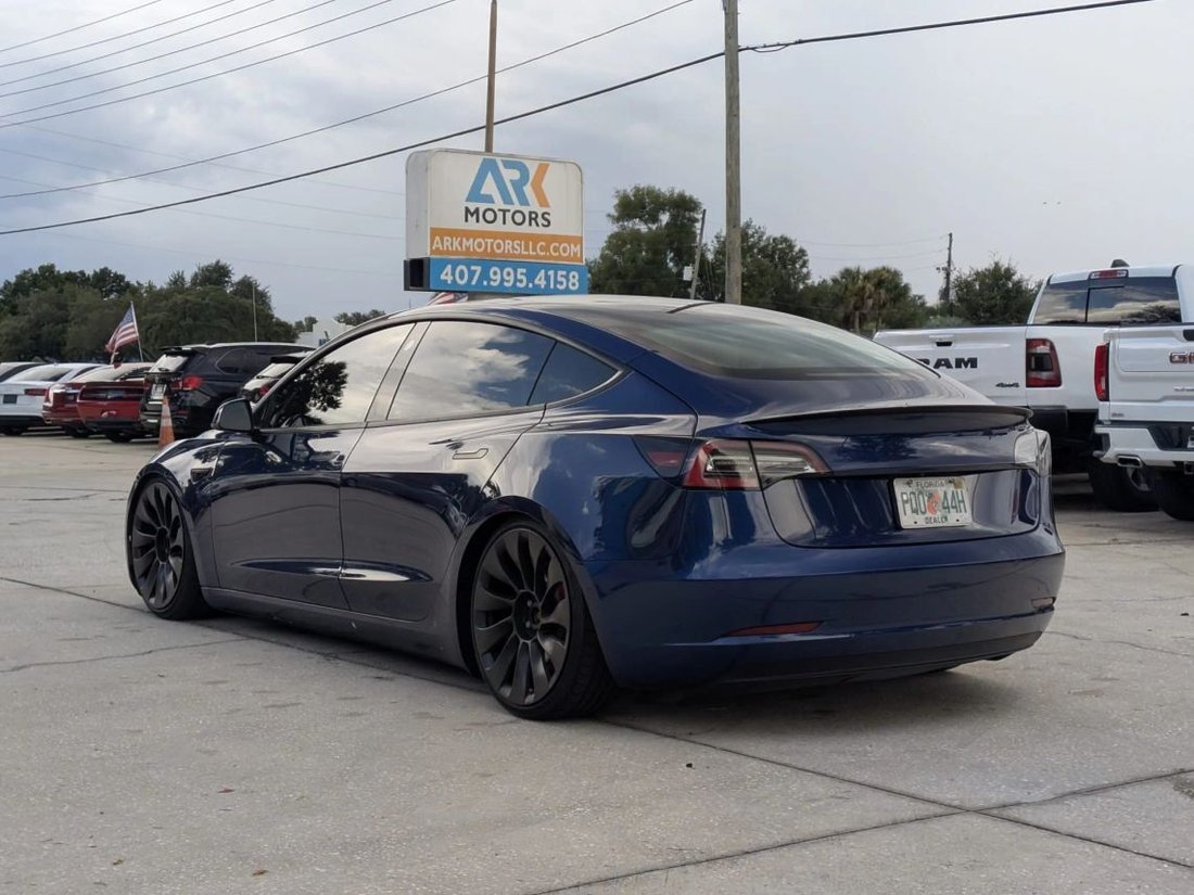 Sedan in Apopka, FL, United States 2 - 18753543