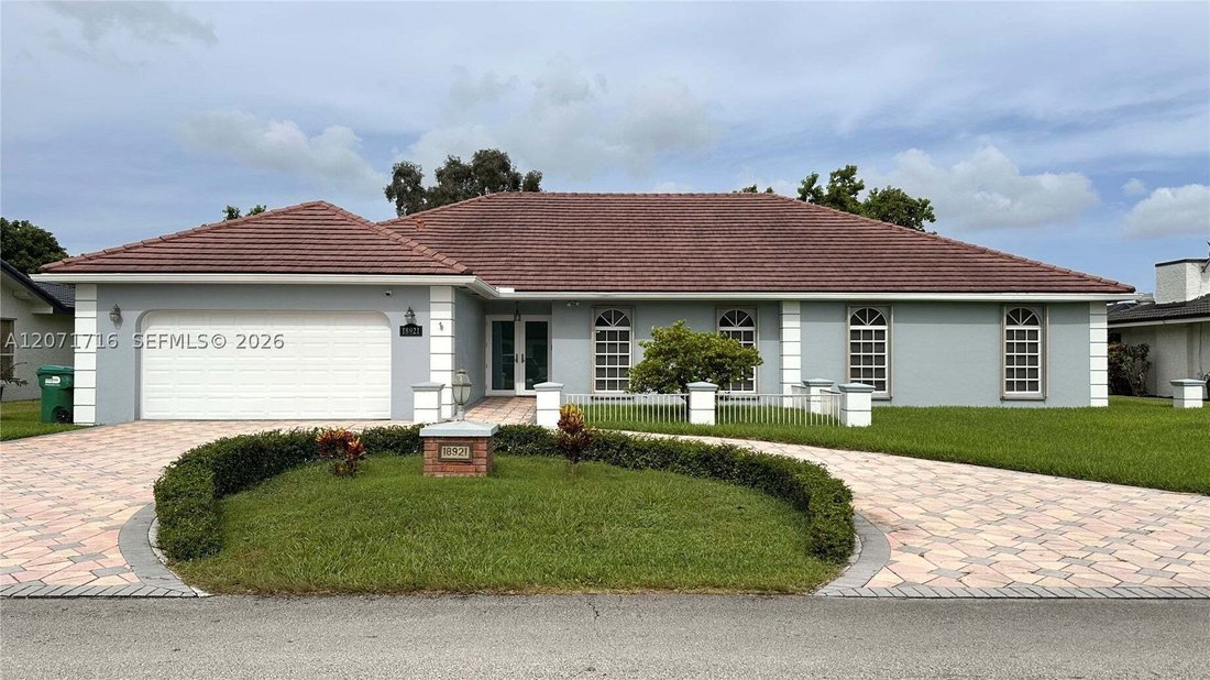 Maison à Hialeah, Floride, États-Unis 1 - 18758676
