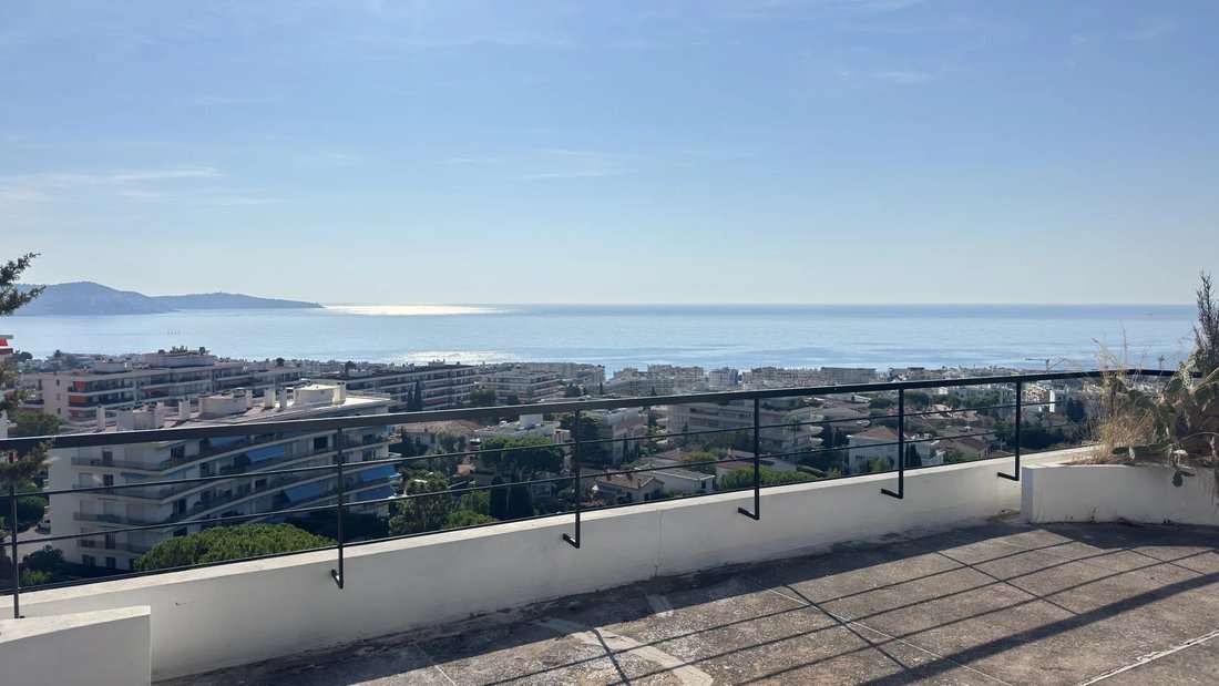 Appartement à Nice, Provence-Alpes-Côte d'Azur, France 1 - 18759538
