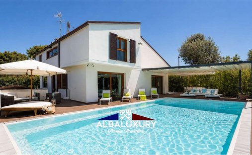 Villa a Tirrenia, Pisa, Italia 1