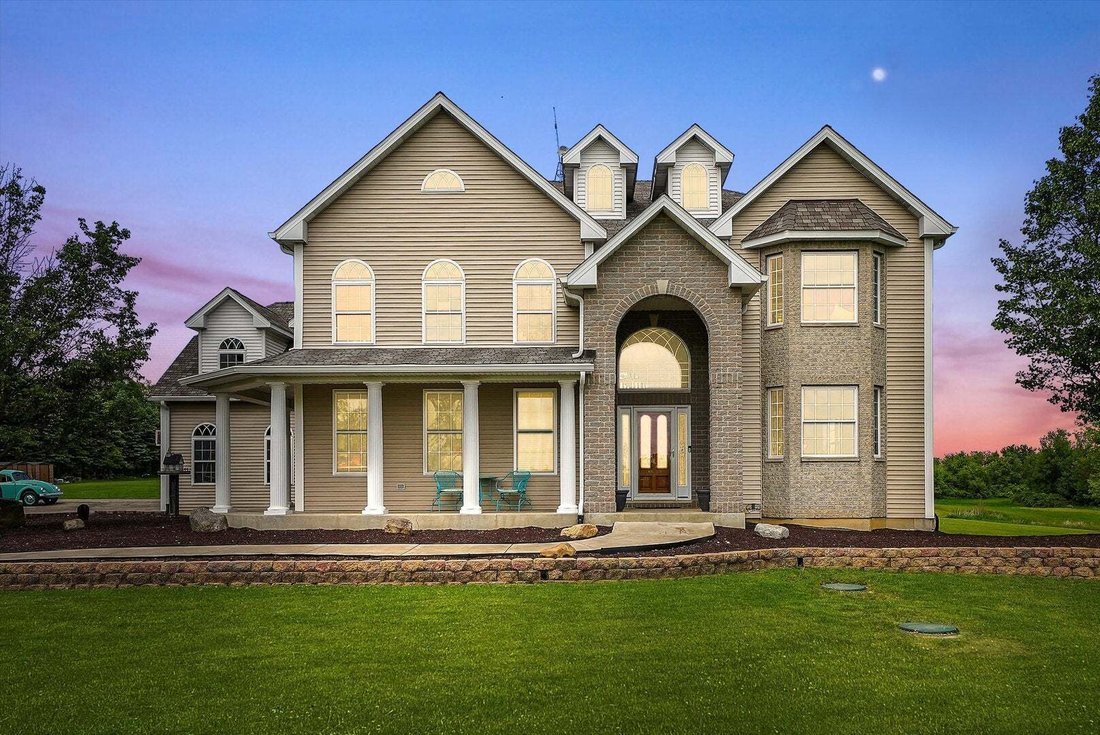 House in Woodstock, Illinois, United States 3 - 18749204