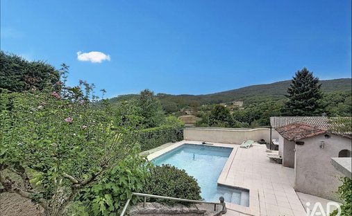 Maison à Générargues, Occitanie, France 1