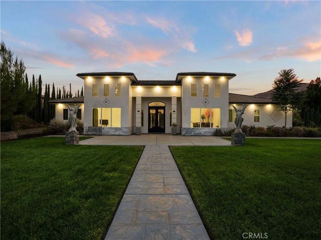 House in Colton, California, United States 2 - 18759373