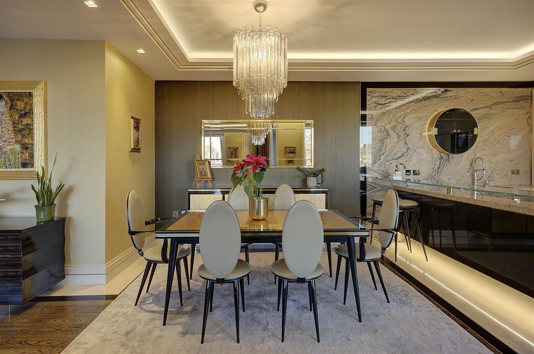 Apartment in WC2, Westminster, England 5 - 18761048