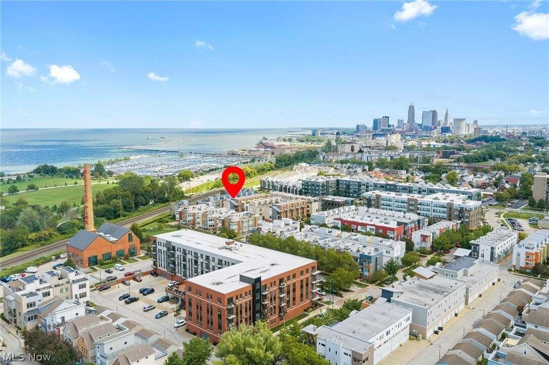 Condo in Cleveland, Ohio, United States 1 - 18752766