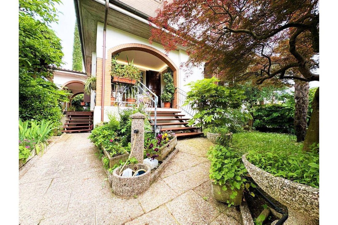 Villa à Castel San Pietro Terme, Émilie-Romagne, Italie 4 - 18753686