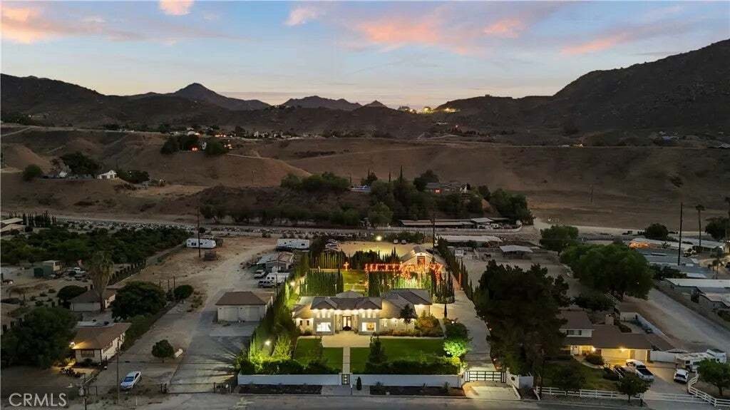 House in Colton, California, United States 3 - 18759373