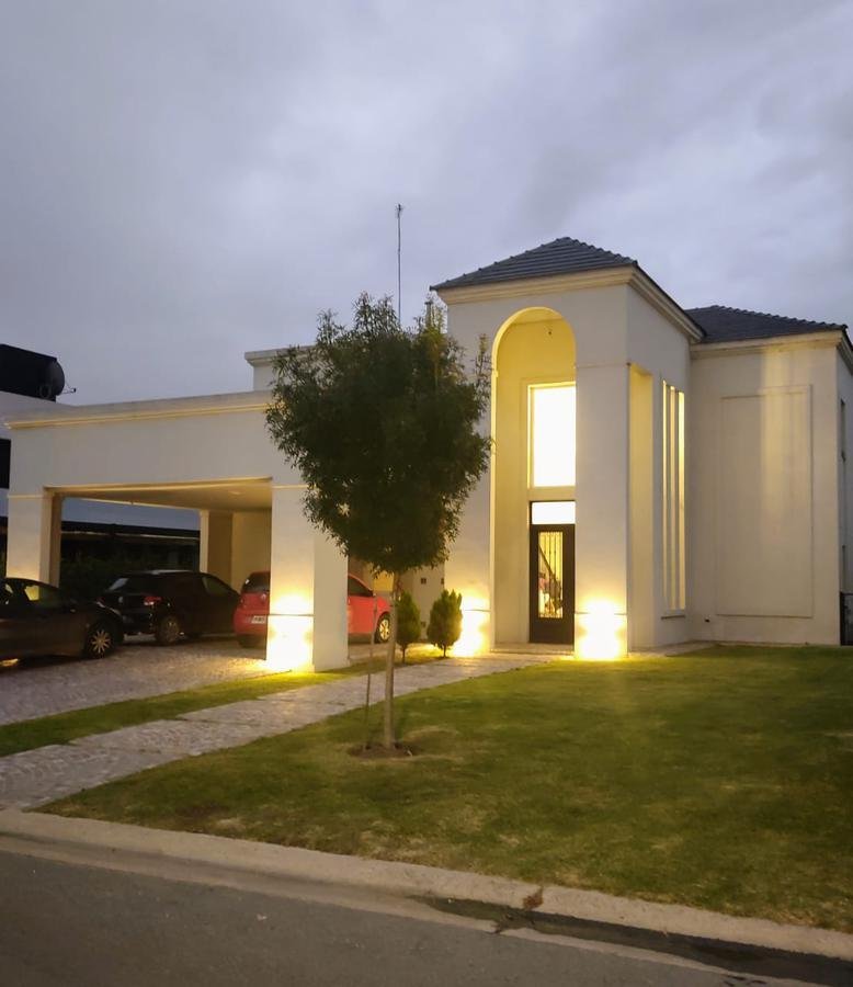 Maison à Tigre, Province de Buenos Aires, Argentine 2 - 18758941