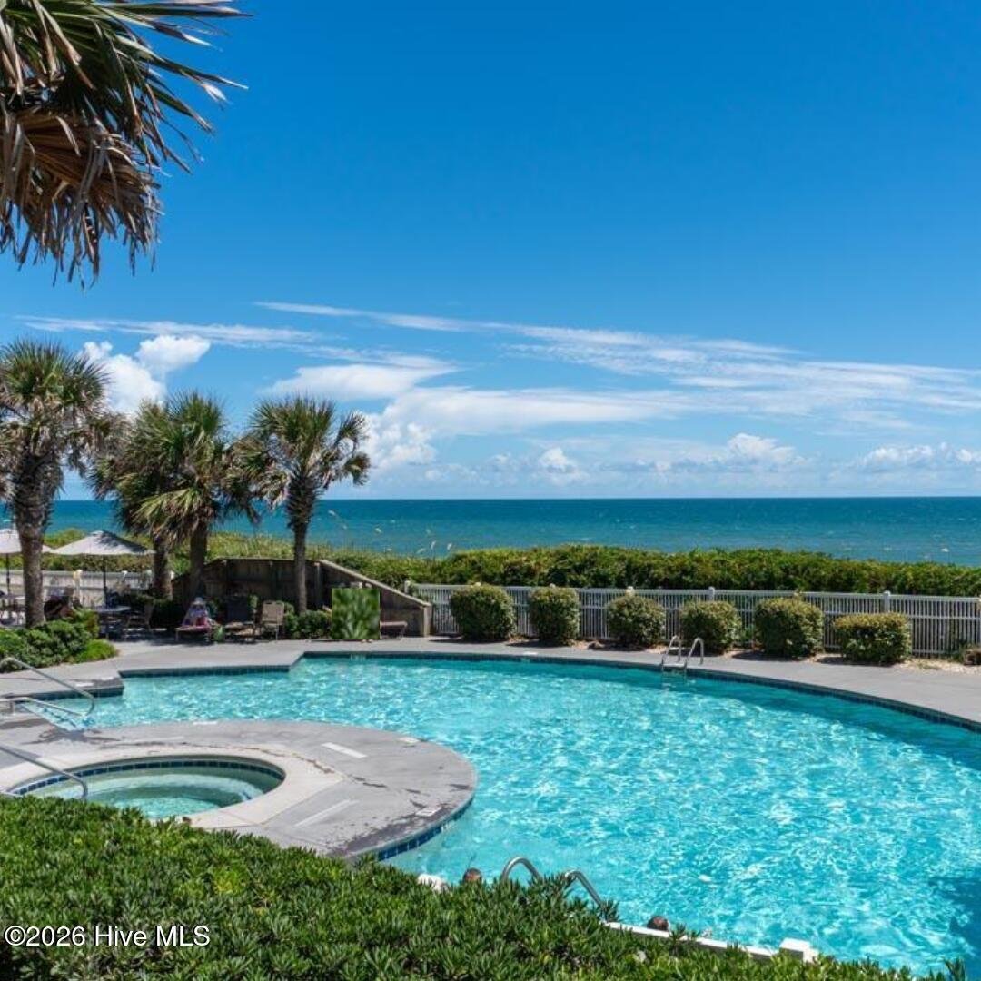 Condominio en Emerald Isle, Carolina del Norte, Estados Unidos 3 - 18751518