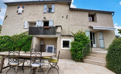 Haus in Allemagne-en-Provence, Provence-Alpes-Côte d'Azur, Frankreich 1