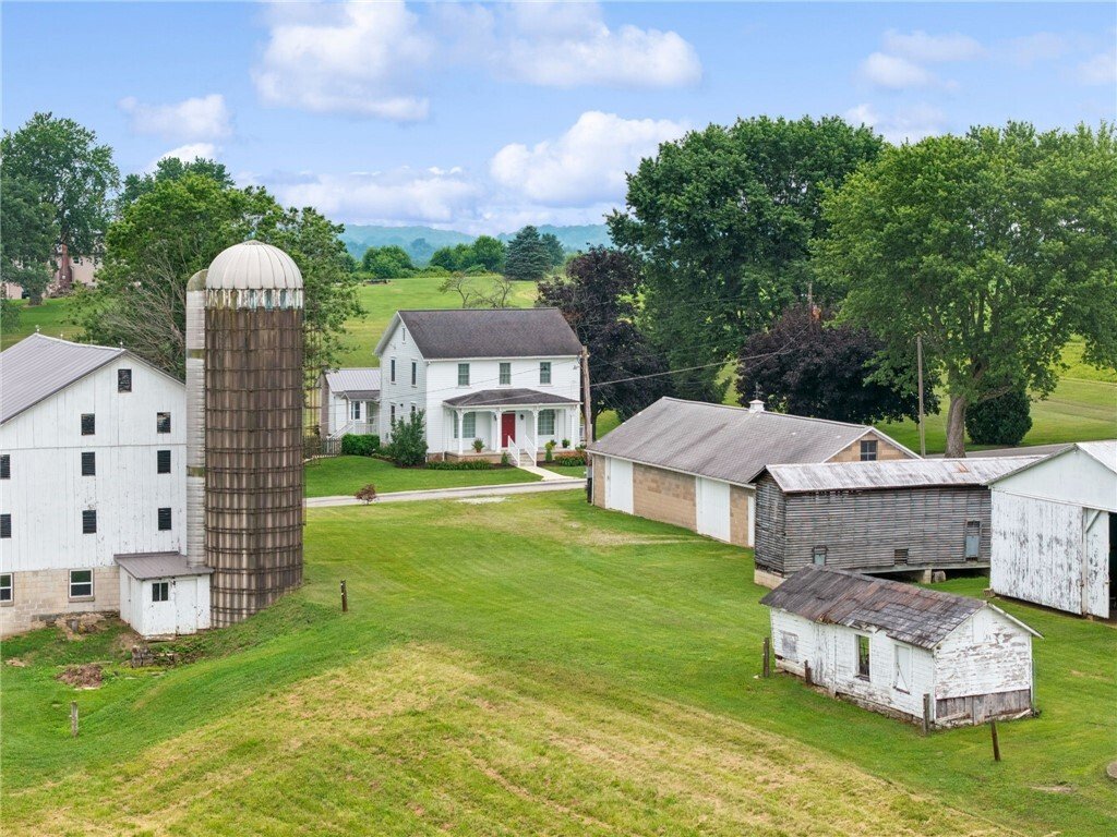 House in Mount Pleasant, Pennsylvania, United States 1 - 18749199
