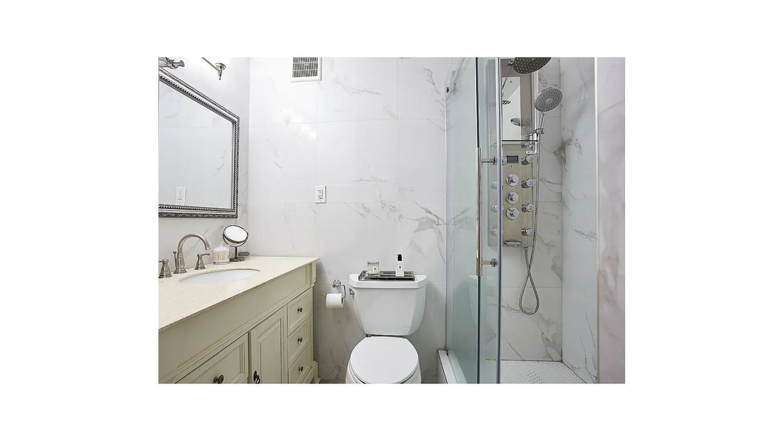 Condo in New York, New York, United States 1 - 18752432