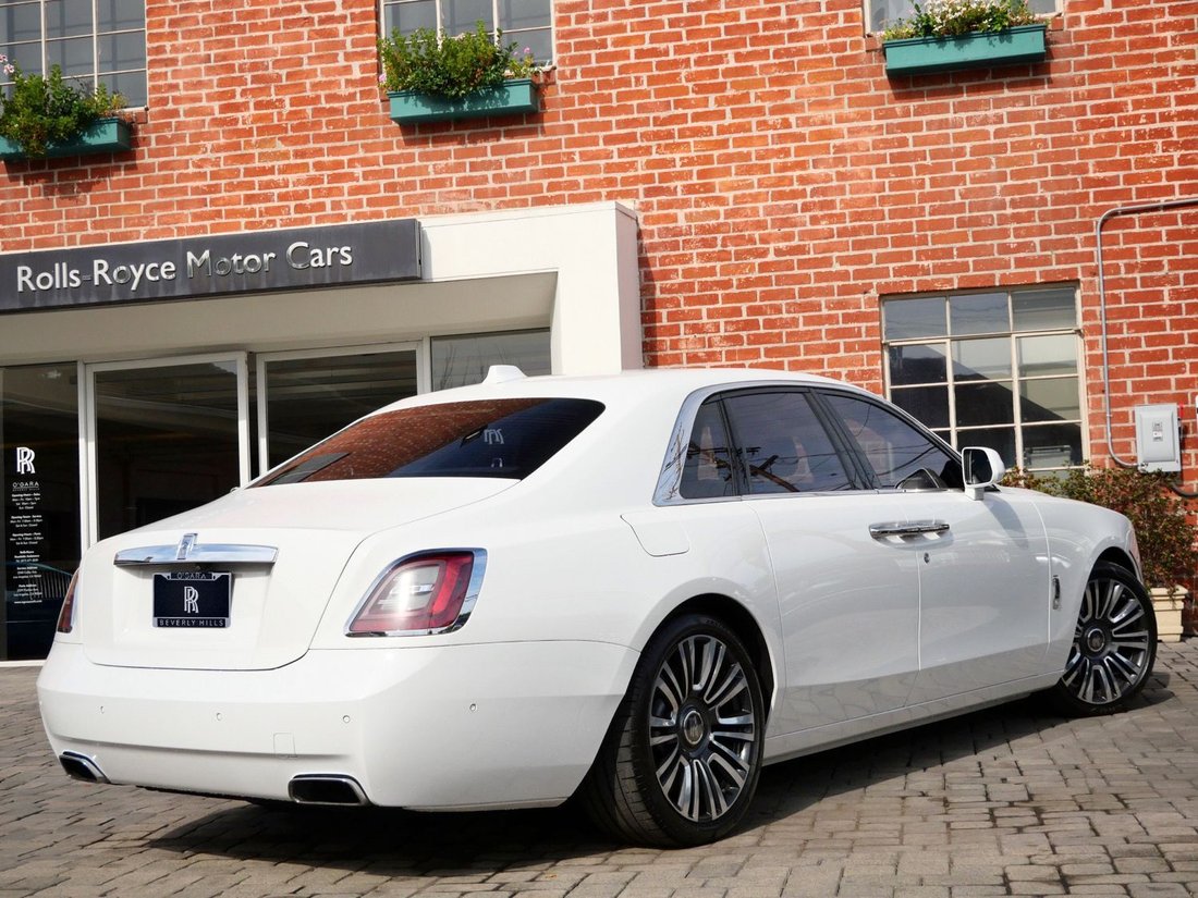 Sedan in Beverly Hills, CA, United States 2 - 18755109