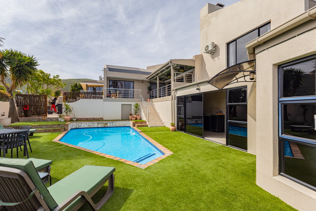 Country House in Panorama, Western Cape, South Africa 1 - 18759766