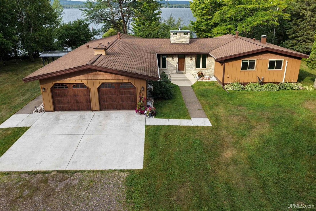 Casa a Marenisco, Michigan, Stati Uniti 1 - 18748556
