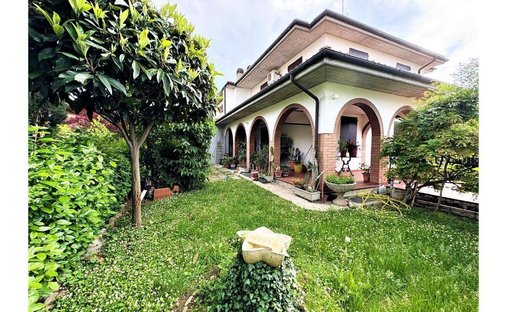 Villa à Castel San Pietro Terme, Émilie-Romagne, Italie 1