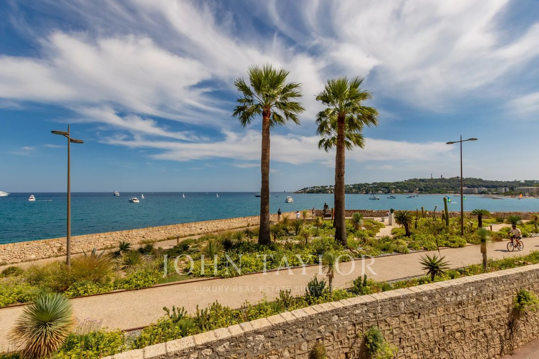 Casa en Costa Azul, Provenza-Alpes-Costa Azul, Francia 4 - 18749701