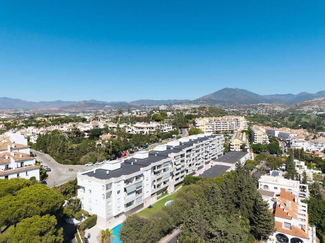 Wohnung in Nueva Andalucía, Marbella, Spanien 1 - 18756091