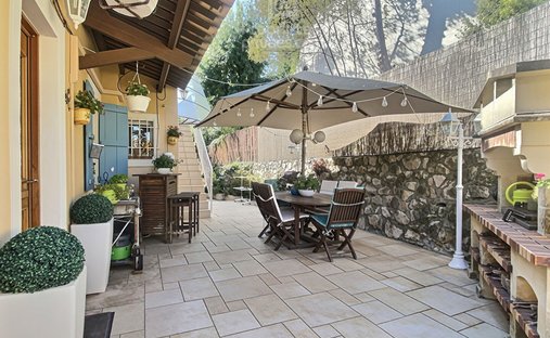Appartement à Aspremont, Provence-Alpes-Côte d'Azur, France 1