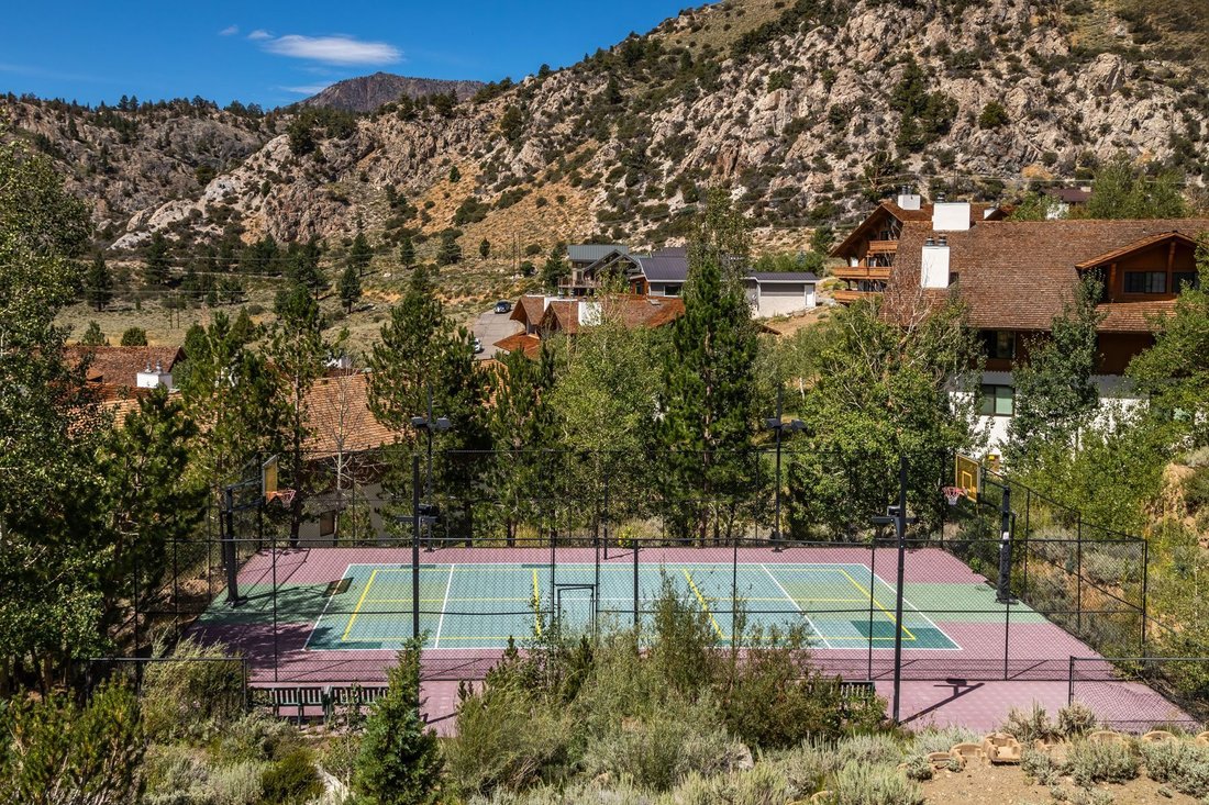 House in June Lake, California, United States 1 - 18607512