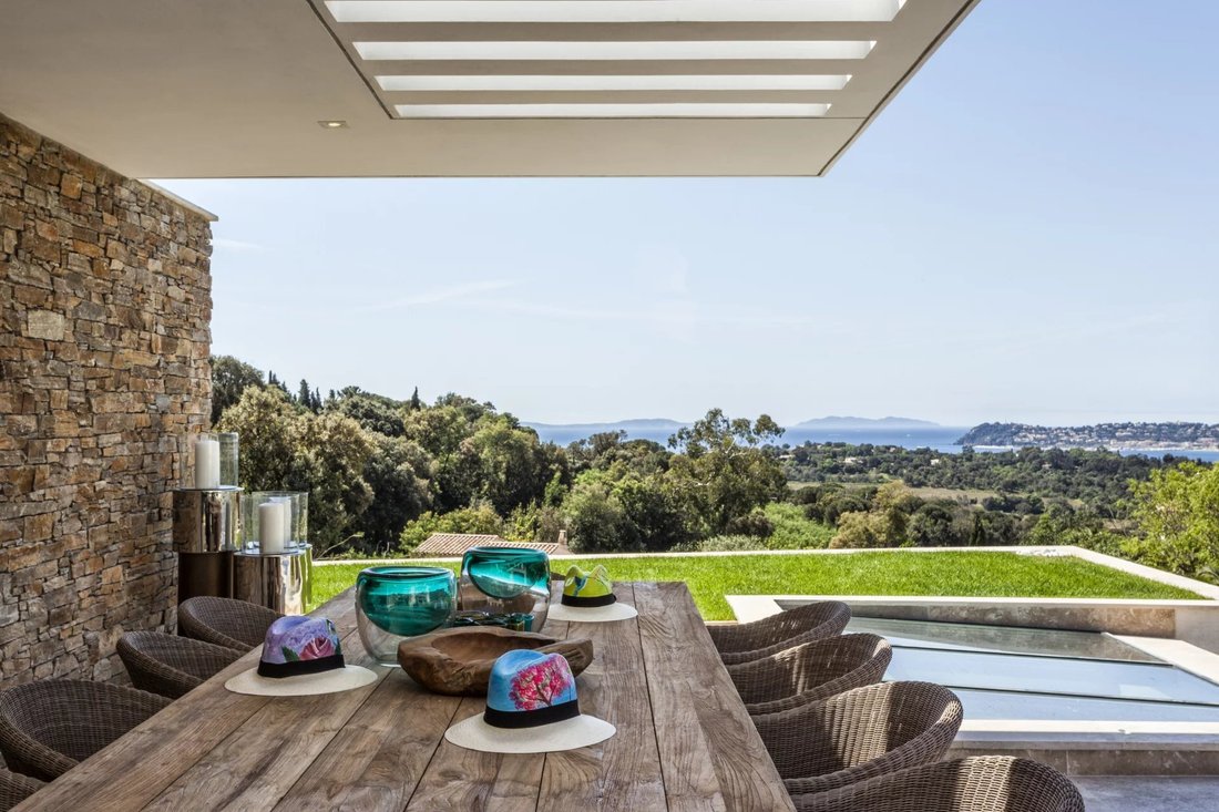 Villa en La Croix-Valmer, Provenza-Alpes-Costa Azul, Francia 1 - 18753081