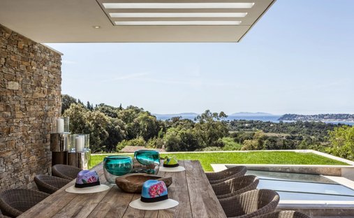 Villa in La Croix-Valmer, Provence-Alpes-Côte d'Azur, Frankreich 1