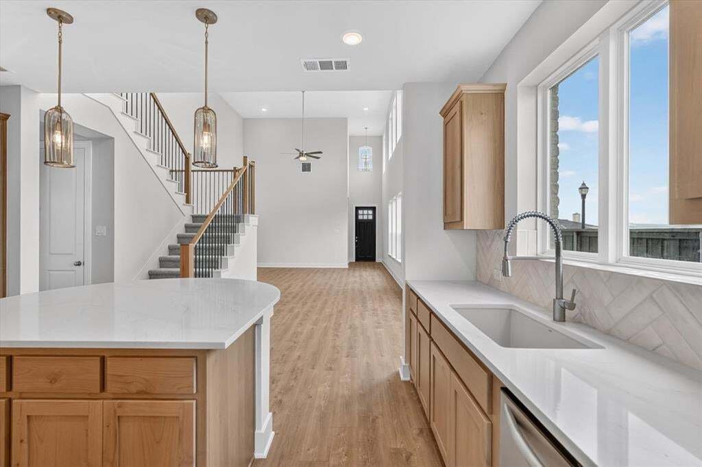 House in Venus, Texas, United States 4 - 18243835