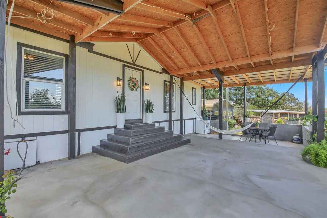Andere in New Braunfels, Texas, Vereinigte Staaten 3 - 18749053