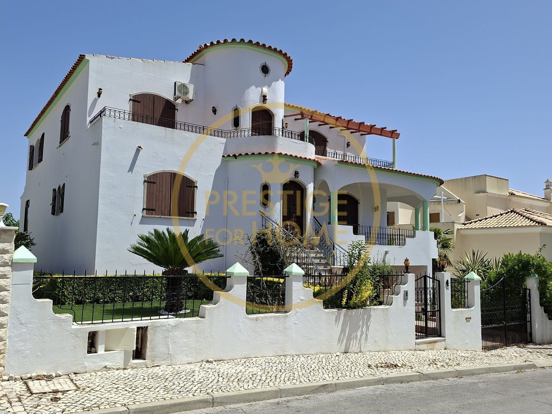 Villa in Loule (Sao Sebastiao), Algarve, Portugal 1 - 18752909
