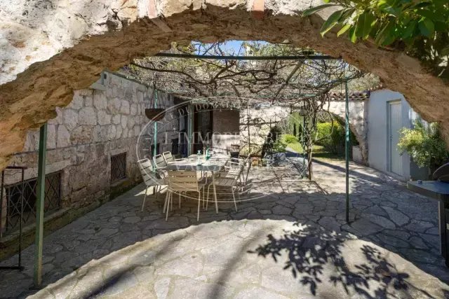 Maison à Nord, Roquefort-les-Pins, France 5 - 17562440