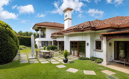 Condominio en Granadilla, San José, Costa Rica 1
