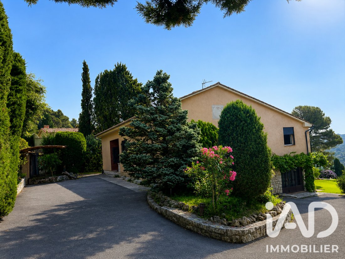 Maison à Quartiers Est les Salettes-Les Campons, La Colle-sur-Loup, France 3 - 18345670