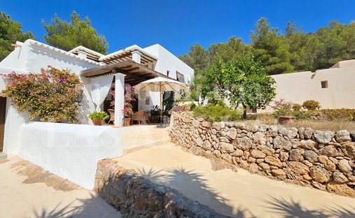 Corps de ferme à Jesús, Santa Eulària des Riu, Îles Baléares 1