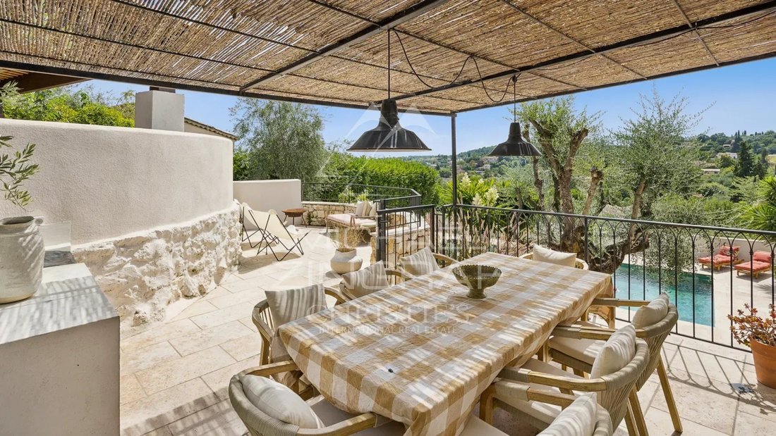 Villa en Le Rouret, Provenza-Alpes-Costa Azul, Francia 4 - 18759620