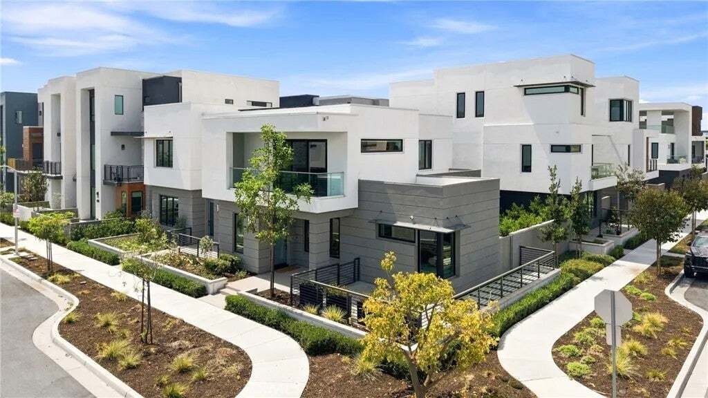Condominio a Tustin, California, Stati Uniti 3 - 18758702