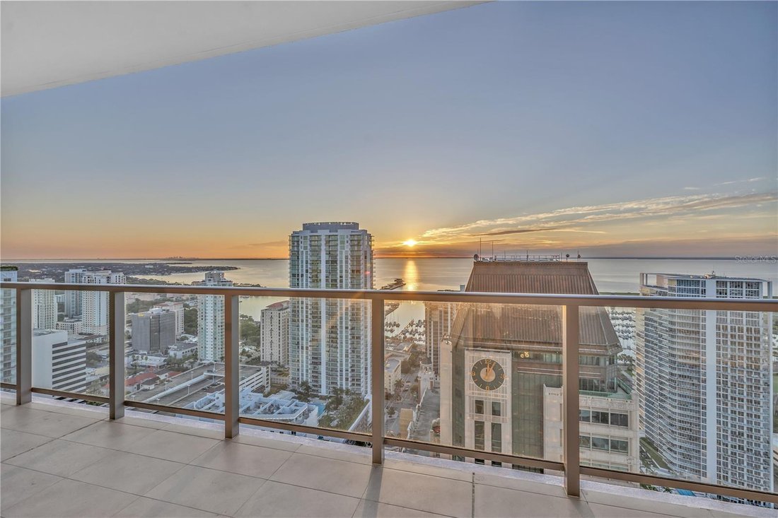 Condominio a St. Petersburg, Florida, Stati Uniti 1 - 18759497