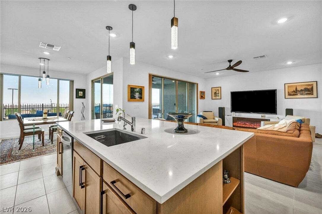House in Las Vegas, Nevada, United States 4 - 18759347