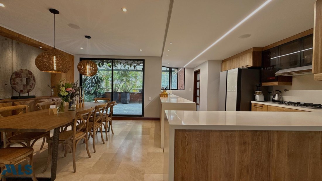 Appartement à Medellín, Antioquia, Colombie 3 - 18758452
