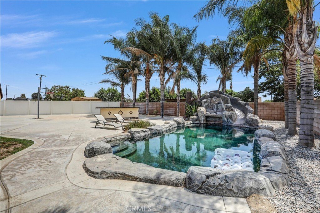 Casa a Bloomington, California, Stati Uniti 1 - 18753668