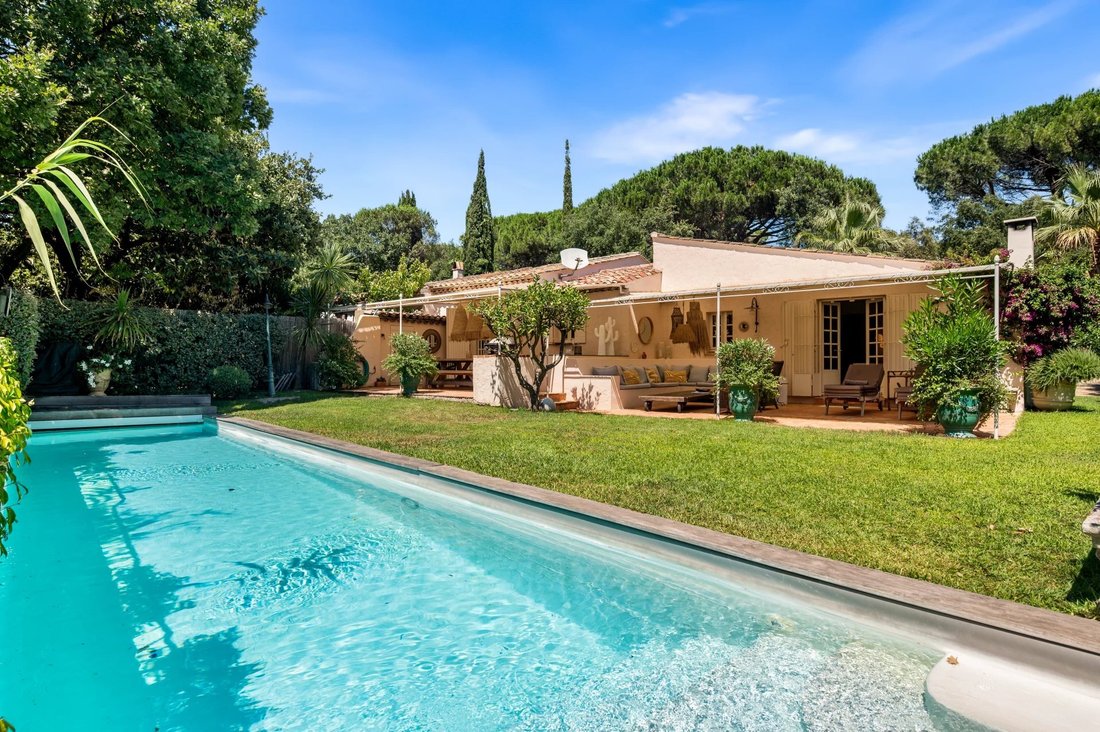 Villa en Ramatuelle, Provenza-Alpes-Costa Azul, Francia 2 - 18753025