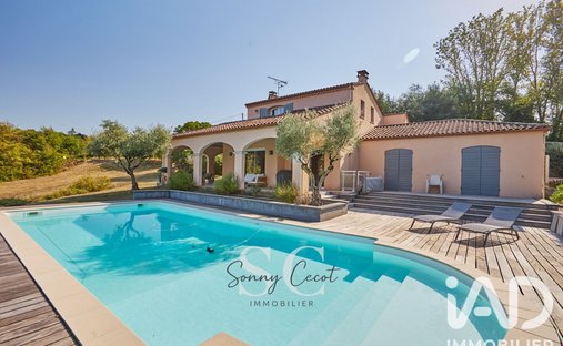 Maison à Sainte-Colombe-en-Bruilhois, Nouvelle-Aquitaine, France 1