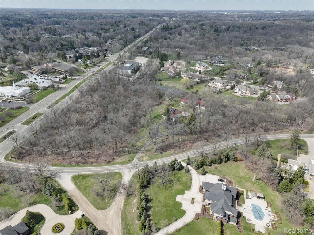 Terrain à Bloomfield Hills, Michigan, États-Unis 1 - 18753887