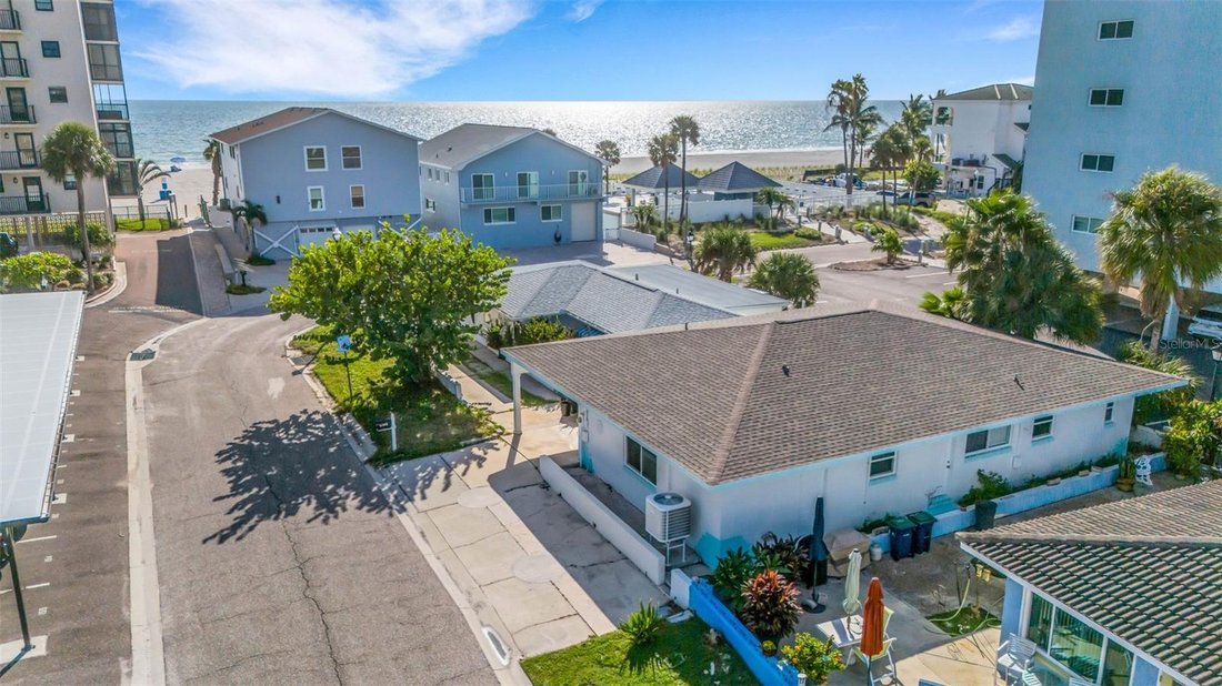 Maison à Madeira Beach, Floride, États-Unis 1 - 18757066