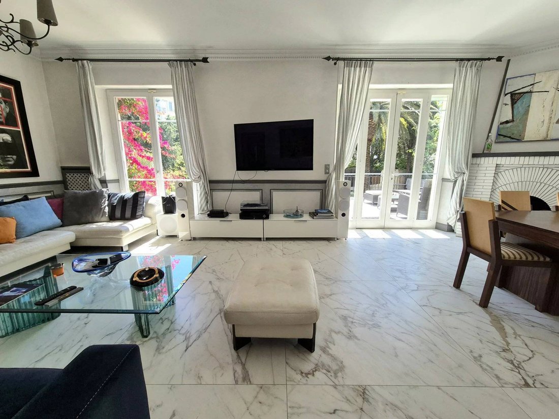 Maison à Broussailles, Cannes, France 4 - 18013824