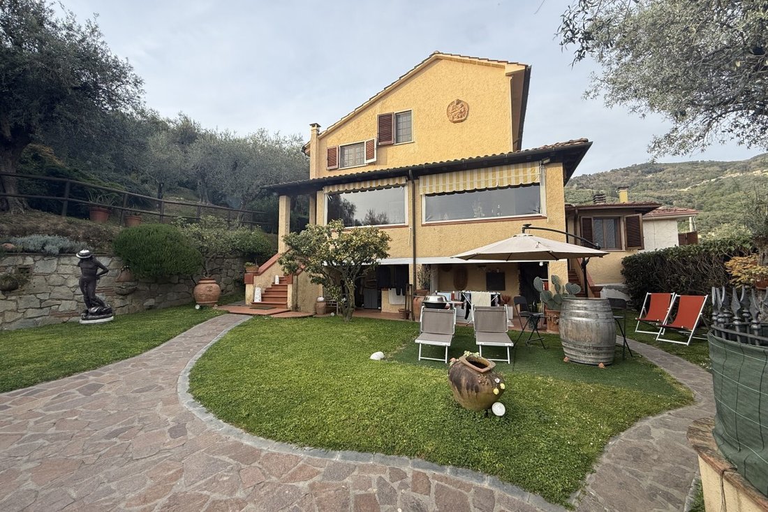 Villa en Pietrasanta, Toscana, Italia 3 - 17845962